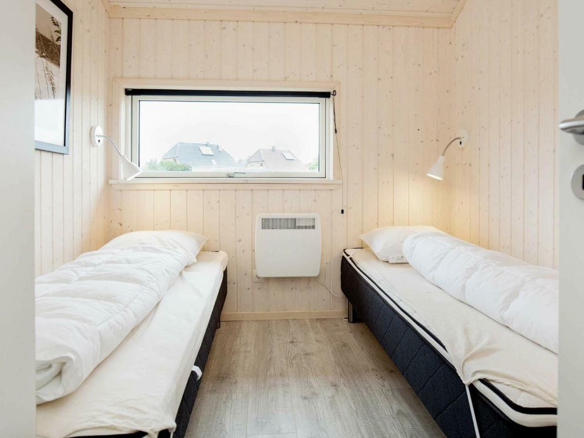 8 Person Holiday Home In Gro Enbrode Großenbrode Esterno foto