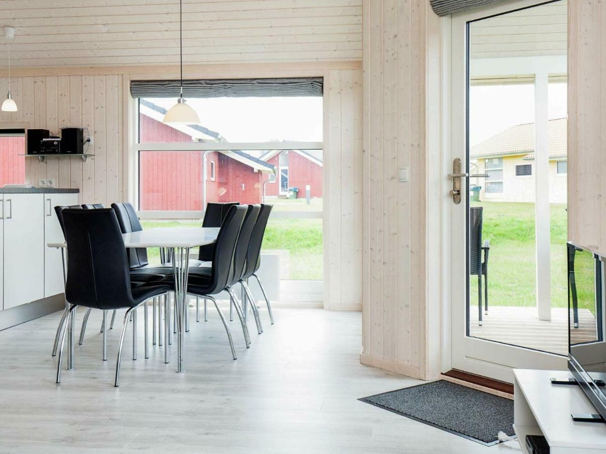 8 Person Holiday Home In Gro Enbrode Großenbrode Esterno foto