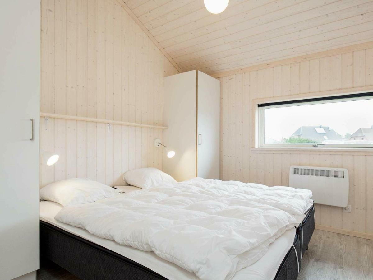 8 Person Holiday Home In Gro Enbrode Großenbrode Esterno foto